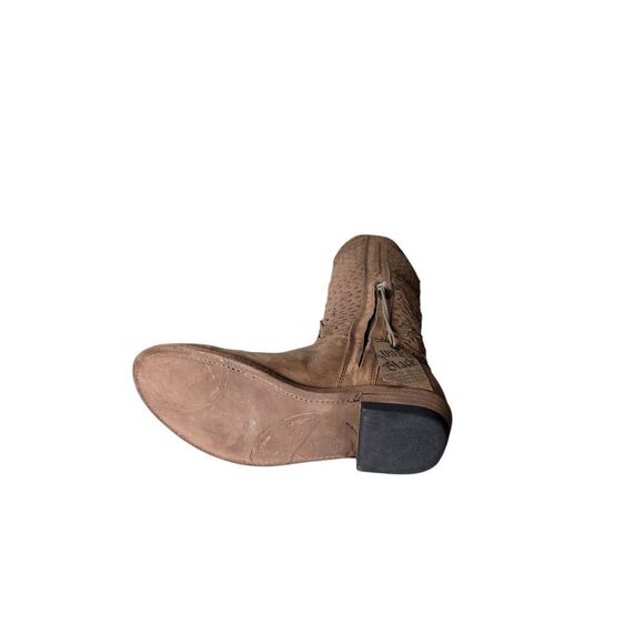 NWT LIBERTY ROCK Women's Tall Brown Punch Out Western Boot Size 7 - Picture 9 of 9